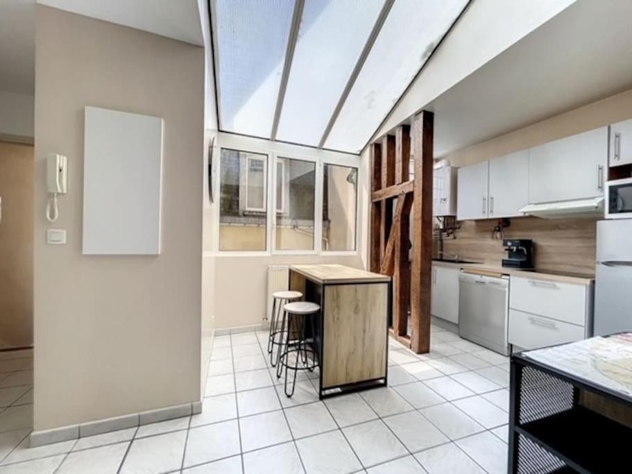 Appartement Au Coeur De Труа Экстерьер фото