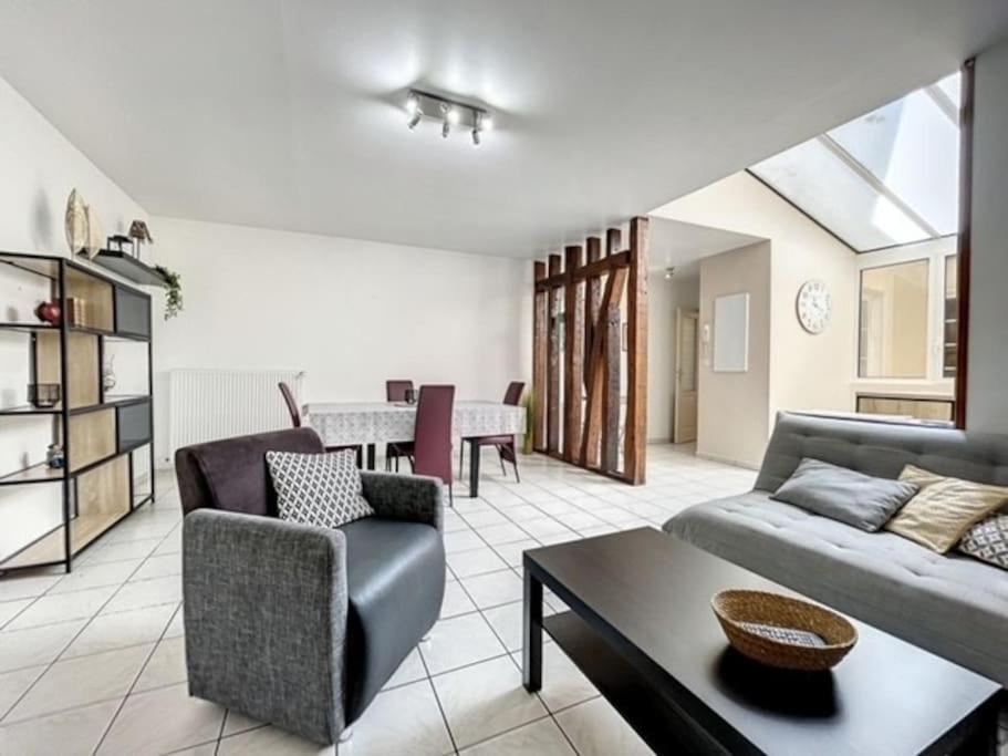 Appartement Au Coeur De Труа Экстерьер фото
