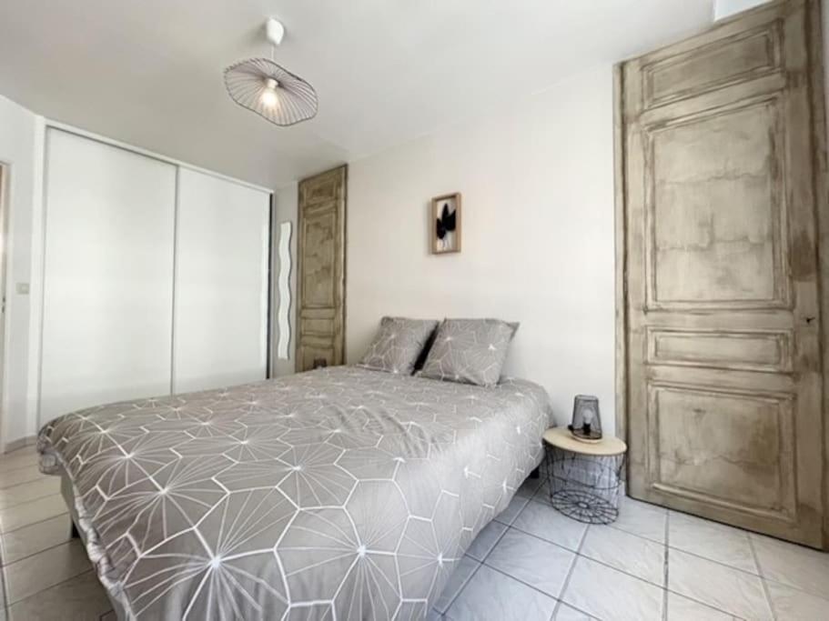 Appartement Au Coeur De Труа Экстерьер фото