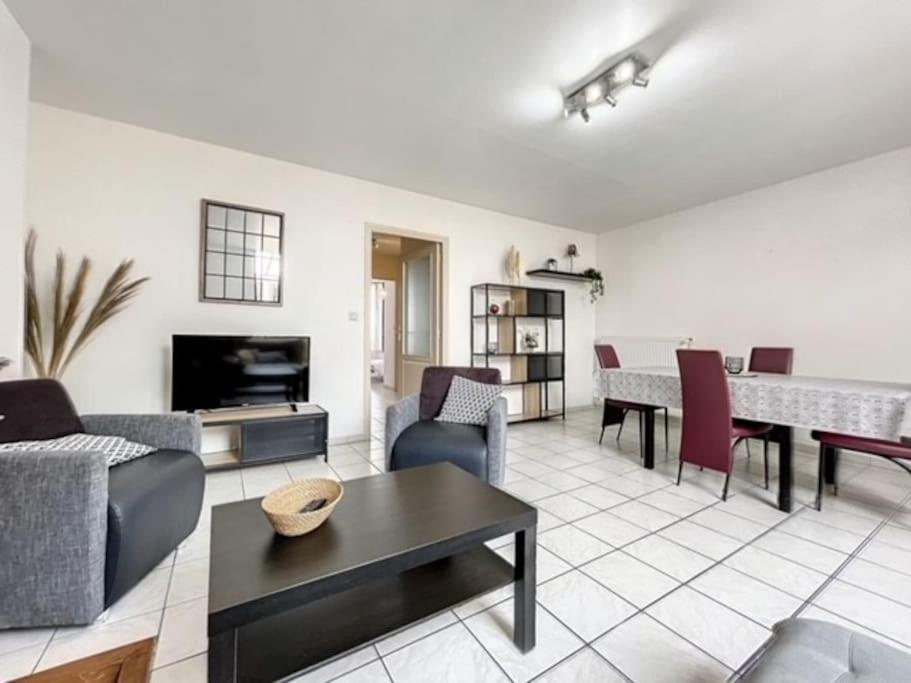 Appartement Au Coeur De Труа Экстерьер фото